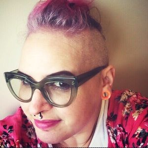 Meet your Posher, Elena